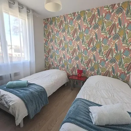 펜션 House And Garden 600m From The Ocean - 3 Bedrooms *