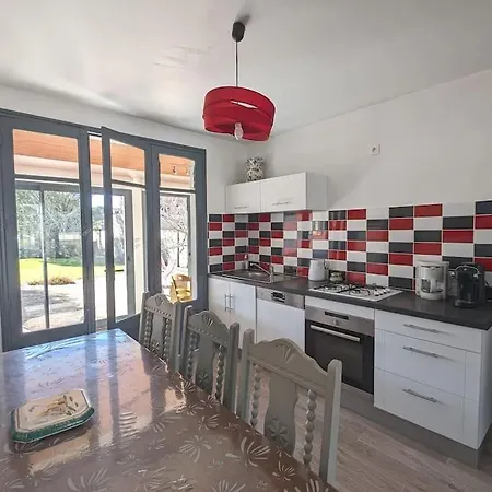 House And Garden 600m From The Ocean - 3 Bedrooms
